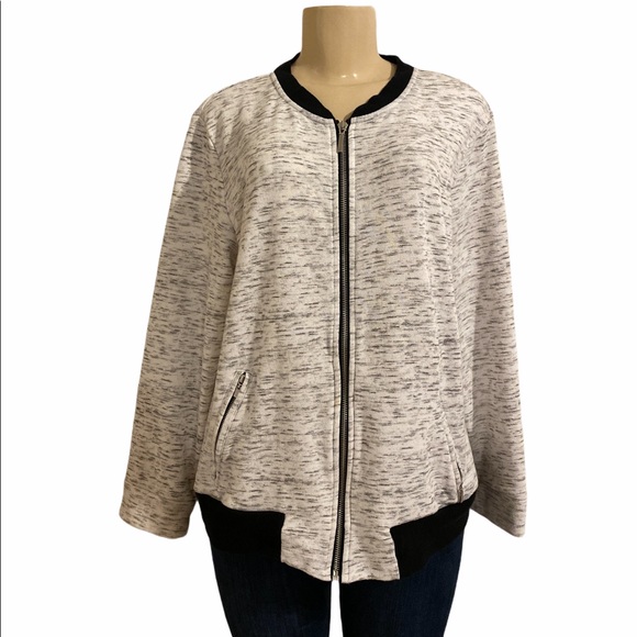 Style & Co. Sweaters - 🍀5/25🍀| STYLE & CO SPORT BLACK AND GRAY SWEATER XL